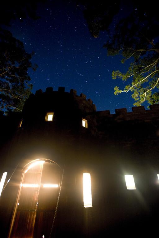 The Castle On Tamborine Hotel Mount Tamborine Exterior photo